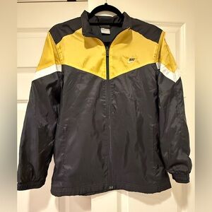 Nike Boys Black and Gold Windbreaker Size L (14-16)